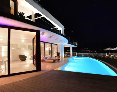 Villa for sale in Nueva Andalucia, Marbella