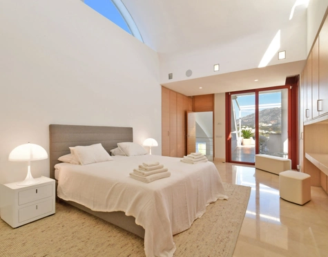Villa for sale in Nueva Andalucia, Marbella