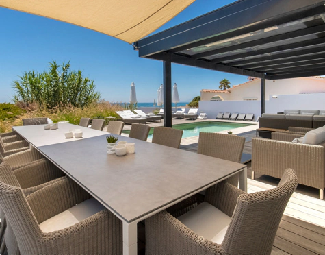 Villa for sale in Costabella, Marbella Este
