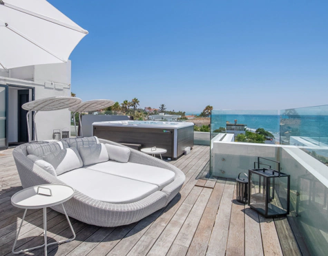 Villa for sale in Costabella, Marbella Este