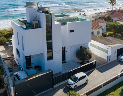 Villa for sale in Costabella, Marbella Este