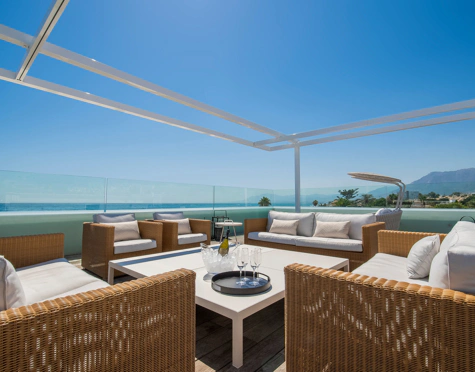 Villa for sale in Costabella, Marbella Este