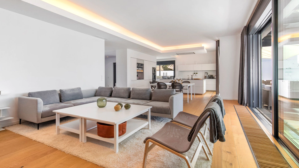 Villa en venta en Costabella, Marbella Este