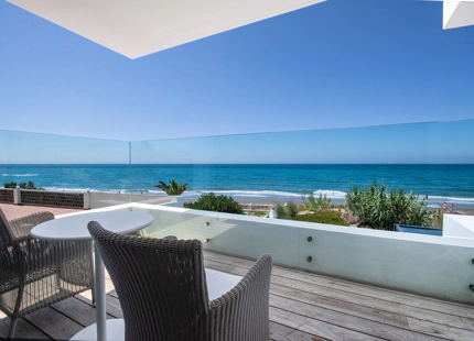 Villa en venta en Costabella, Marbella Este