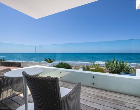 Villa for sale in Costabella, Marbella Este