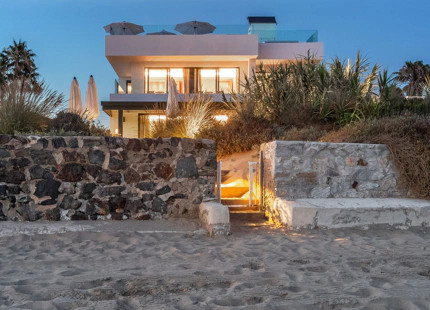Villa en venta en Costabella, Marbella Este