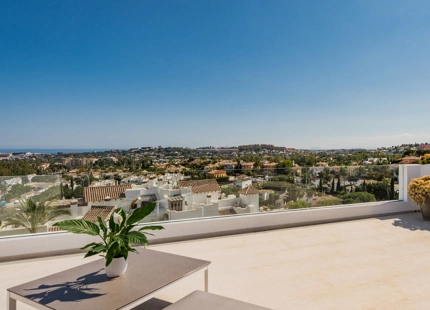 Apartamento en venta en Nueva Andalucia, Marbella