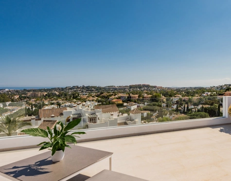 Apartamento en venta en Nueva Andalucia, Marbella