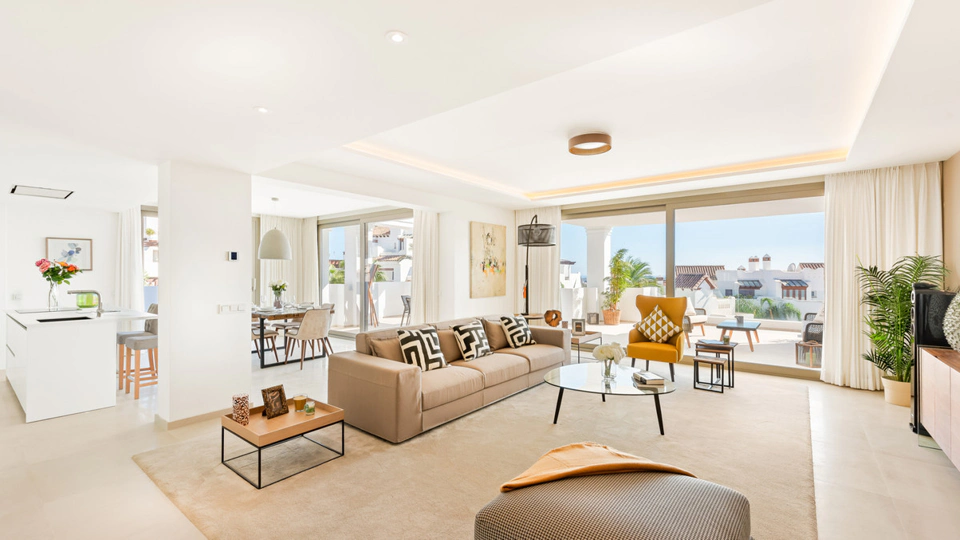 Apartamento en venta en Nueva Andalucia, Marbella