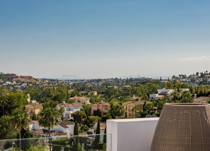 Apartamento en venta en Nueva Andalucia, Marbella