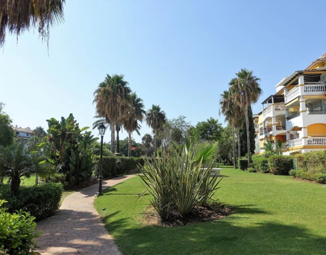 Apartamento en alquiler larga temporada en Nueva Andalucia, Marbella