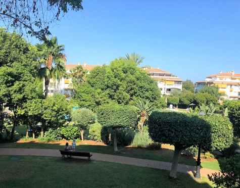 Apartamento en alquiler larga temporada en Nueva Andalucia, Marbella