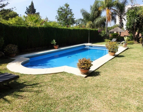 Villa for sale in Nueva Andalucia, Marbella