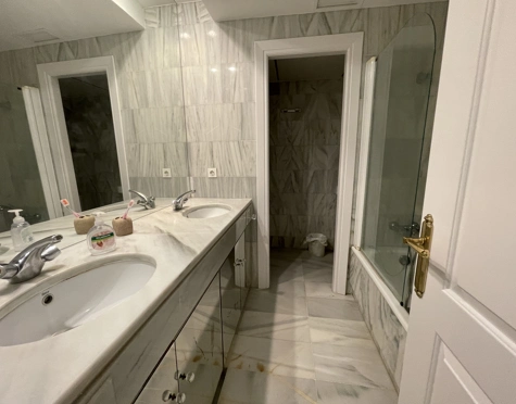 Apartment for short term rent in Estepona