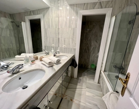 Apartment for short term rent in Estepona