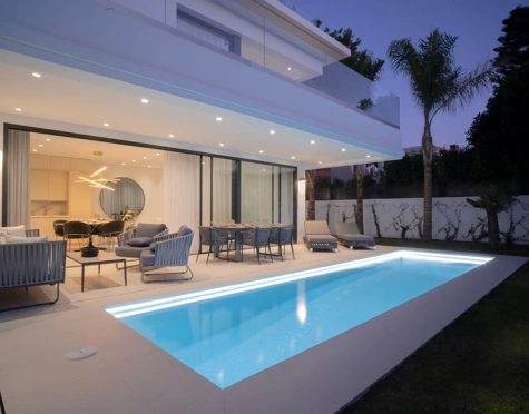 Villa en venta en Marbella Golden Mile