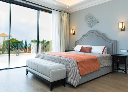 Villa for sale in Los Flamingos, Benahavis