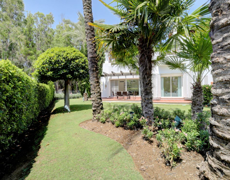 Ground Floor Apartment for short term rent in Alcazaba Beach, Estepona East