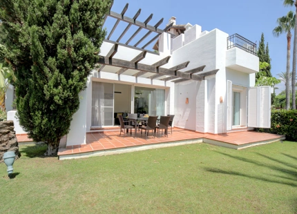 Fanastic beach apartment in Alcazaba Beach resort
