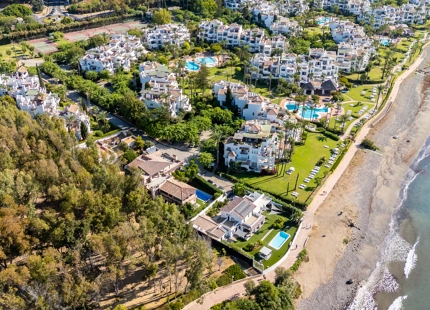 Fanastic beach apartment in Alcazaba Beach resort
