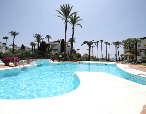 Ground Floor Apartment for short term rent in Alcazaba Beach, Estepona East