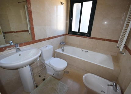 Apartamento en venta en Nueva Andalucia, Marbella