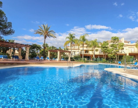 Apartment for sale in Nueva Andalucia, Marbella