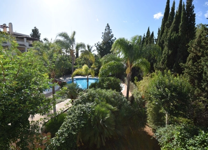 Apartamento en venta en Nueva Andalucia, Marbella