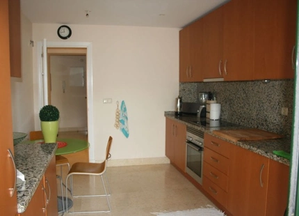 Apartment for sale in Benahavis