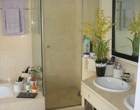 Apartamento en venta en Benahavis