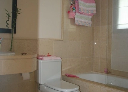 Apartment for sale in Benahavis