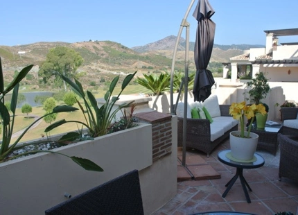 Apartment for sale in Benahavis