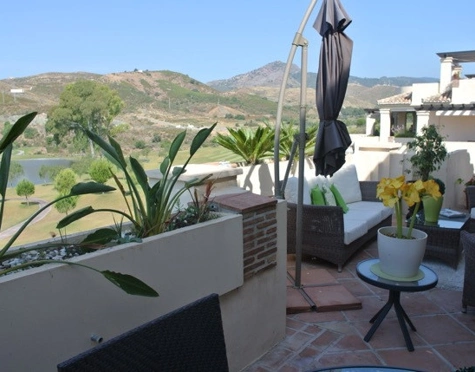 Apartamento en venta en Benahavis