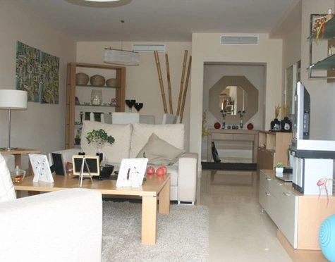 Apartamento en venta en Benahavis