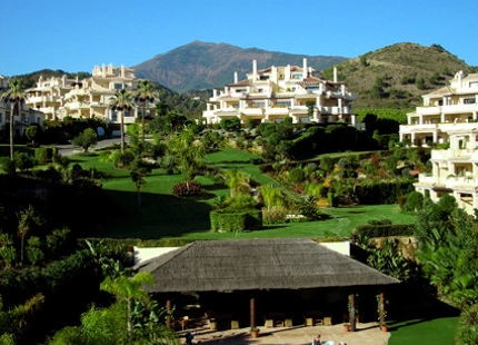 Apartment for sale in Benahavis