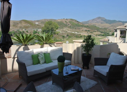 Apartment for sale in Benahavis