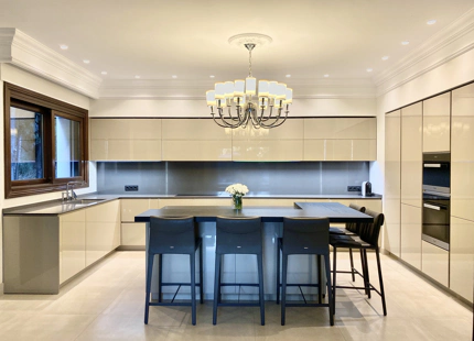 Villa for short term rent in Sierra Blanca, Marbella Golden Mile
