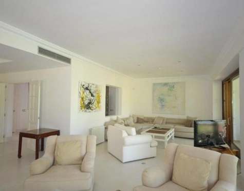 Villa for sale in Guadalmina Baja, San Pedro de Alcantara
