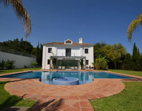 Villa for sale in Guadalmina Baja, San Pedro de Alcantara