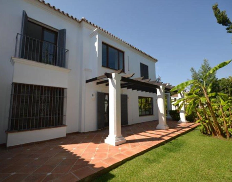 Villa for sale in Guadalmina Baja, San Pedro de Alcantara