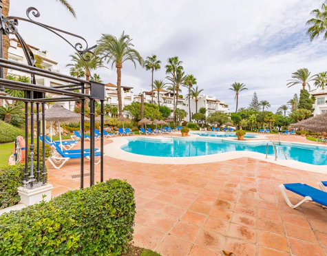 Apartamento en alquiler a corta temporada en Alcazaba Beach, Estepona East