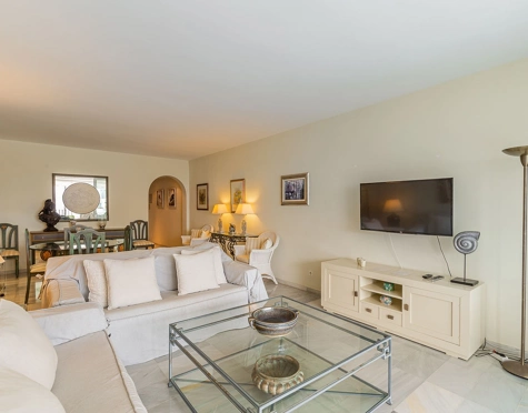 Apartamento en alquiler a corta temporada en Alcazaba Beach, Estepona East