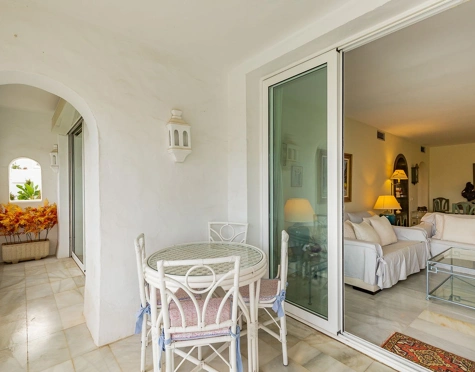 Apartamento en alquiler a corta temporada en Alcazaba Beach, Estepona East