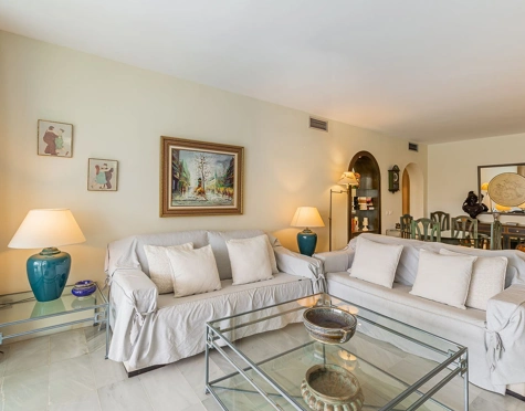 Apartamento en alquiler a corta temporada en Alcazaba Beach, Estepona East