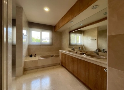Villa for short term rent in Nueva Andalucia, Marbella