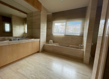 Villa for short term rent in Nueva Andalucia, Marbella