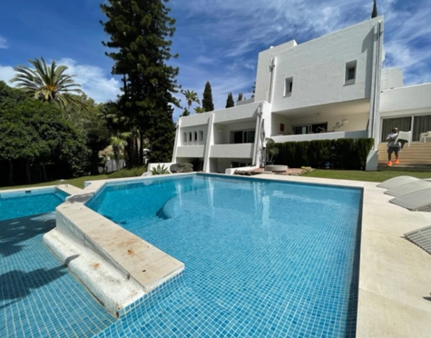 Villa for short term rent in Nueva Andalucia, Marbella