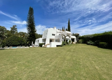 Villa for short term rent in Nueva Andalucia, Marbella