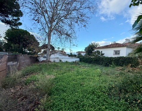 Residential Plot for sale in Rio Real, Marbella Este