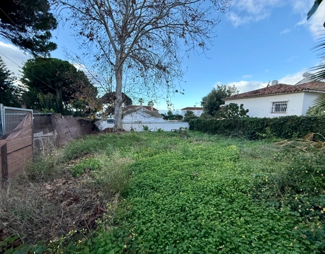 Residential Plot for sale in Rio Real, Marbella Este